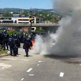 Des manifestants réussissent à perturber la circulation sur Dufferin-Montmorency